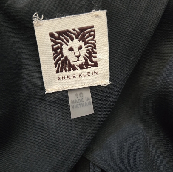 ANNE KLEIN black Classic Blazer With Pink And Red Steiped Collar. Size 10 - Picture 8 of 11